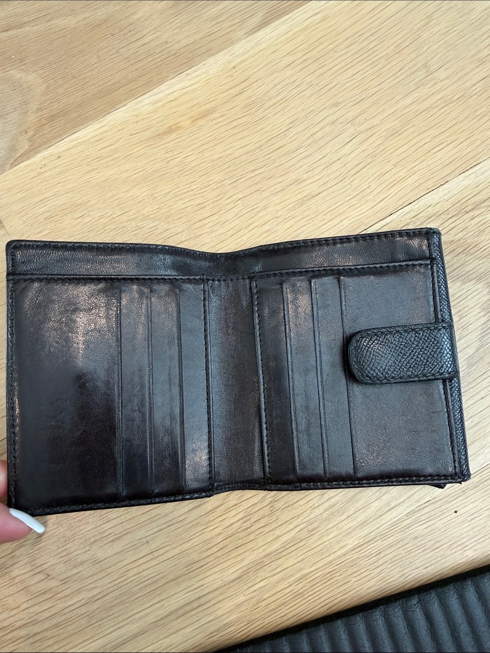 CHANEL Black Leather Bi-Fold Wallet with Gold CC Turnlock - Picture 3 of 7